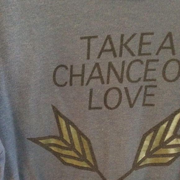 WILDFOX ‘Take a Chance on Love’ sweatshirt - Picture 2 of 4